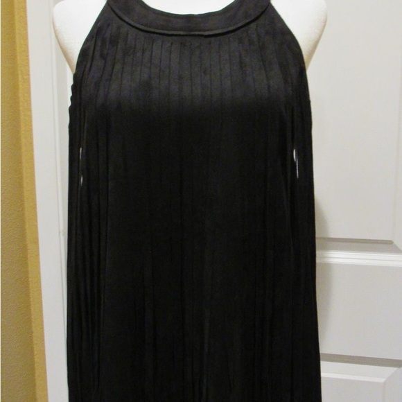 Black Fringe Faux Suede Sleeveless Top - Picture 5 of 6
